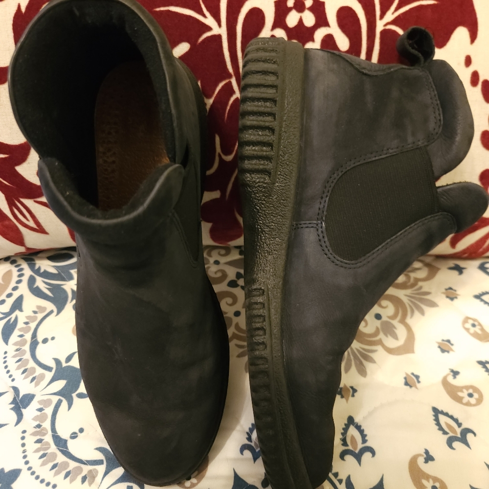 Ecco Ankle Bootie sz 38